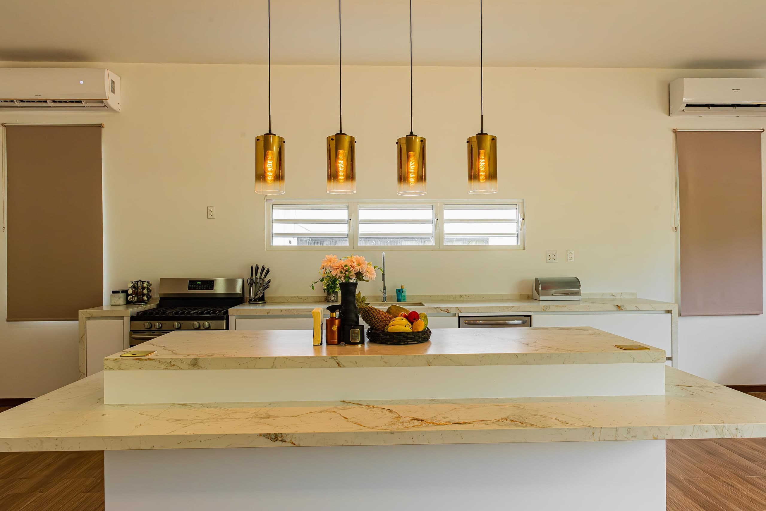 Kitchen and Cabinets Setup